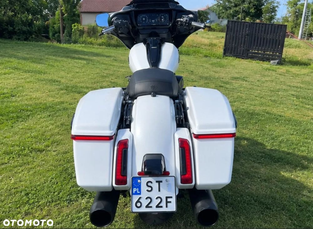 Harley-Davidson Touring Street Glide - 4
