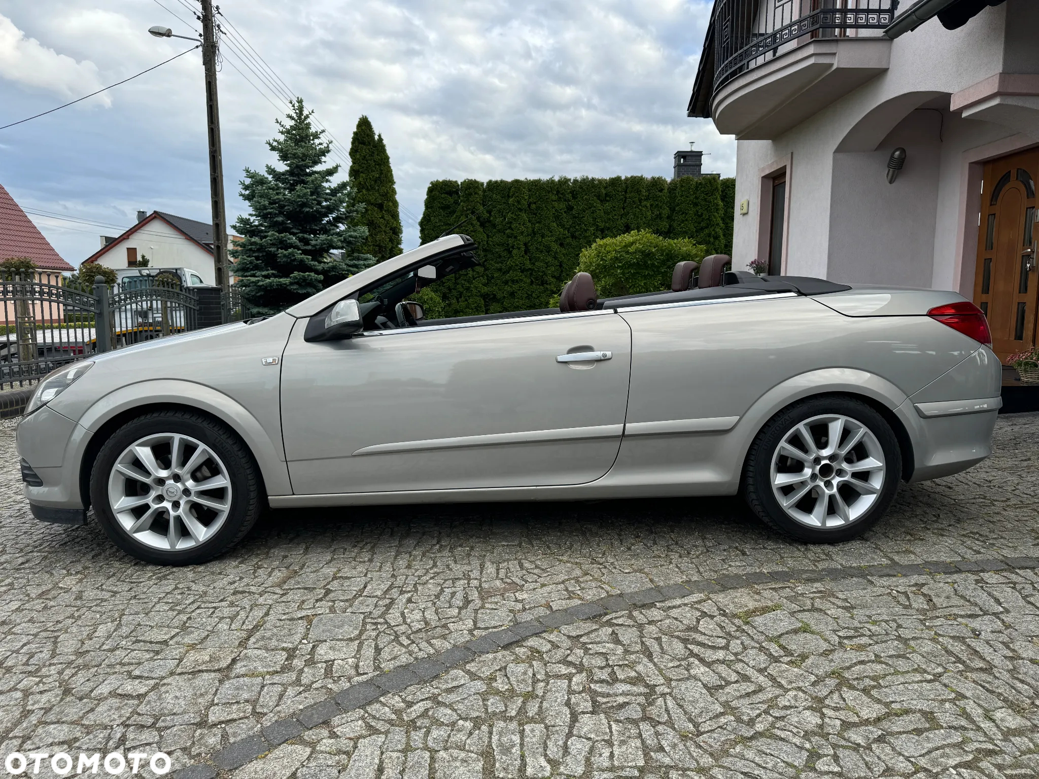 Opel Astra Twin Top 1.8 Automatik Cosmo - 7
