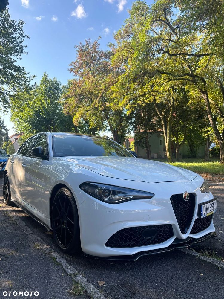 Alfa Romeo Giulia 2.0 Turbo 16V AT8 Veloce - 4