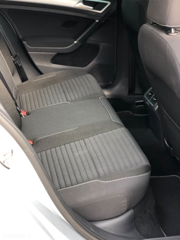 Volkswagen Golf 1.2 TSI BlueMotion Technology DSG Lounge - 30