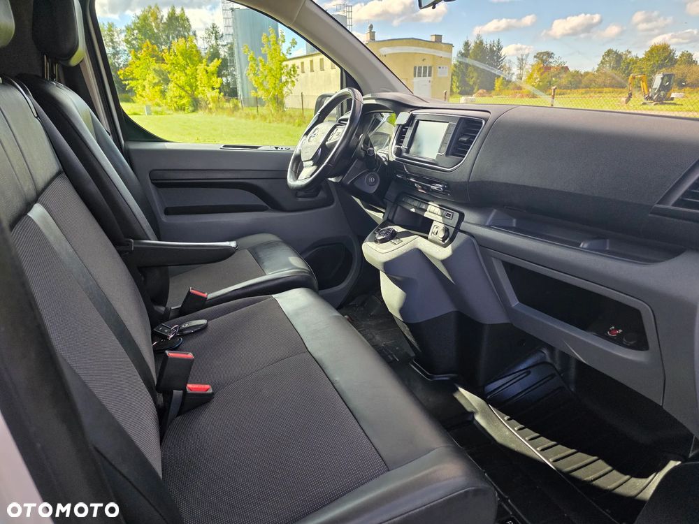 Opel Vivaro - 10