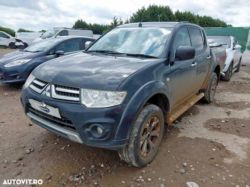 Dezmembrez Mitsubishi L200 2.5 Diesel 2014 - 2