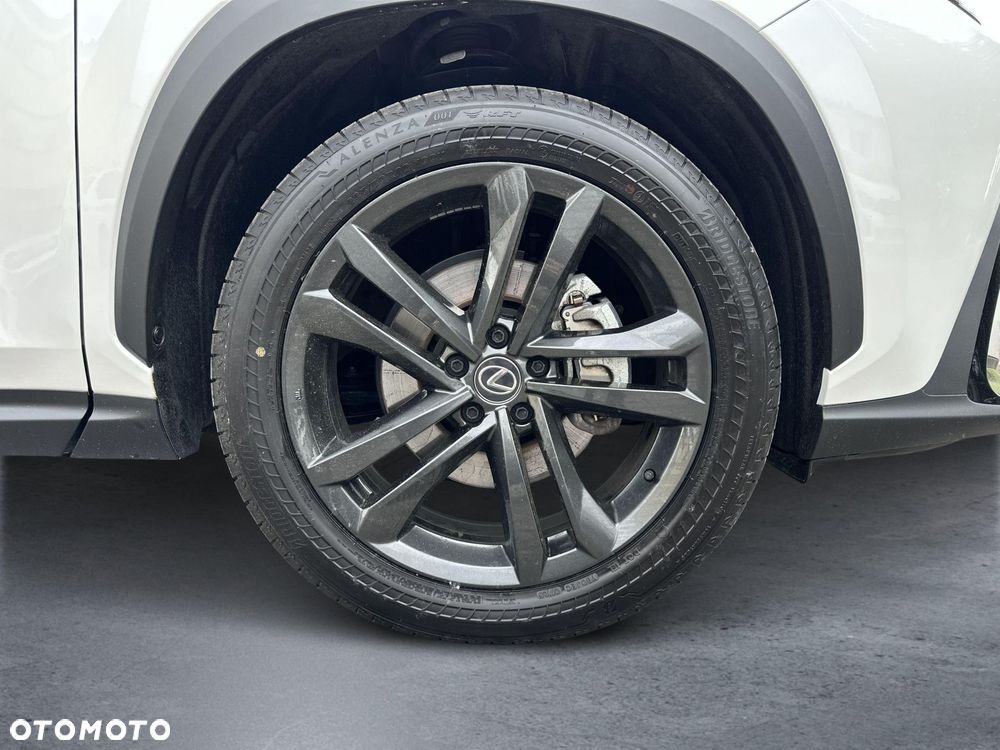 Lexus NX 350h Prestige AWD - 23