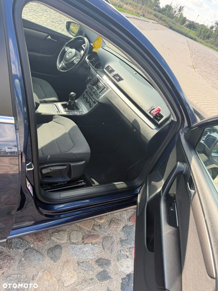 Volkswagen Passat 2.0 TDI Comfortline - 7