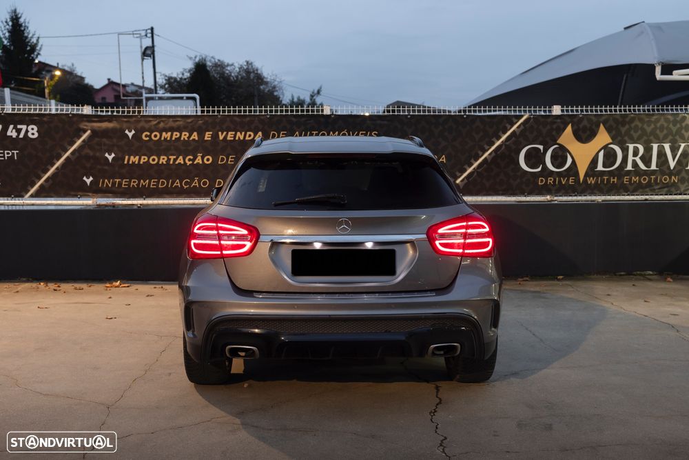 Mercedes-Benz GLA 220 d 4Matic 7G-DCT AMG Line - 3