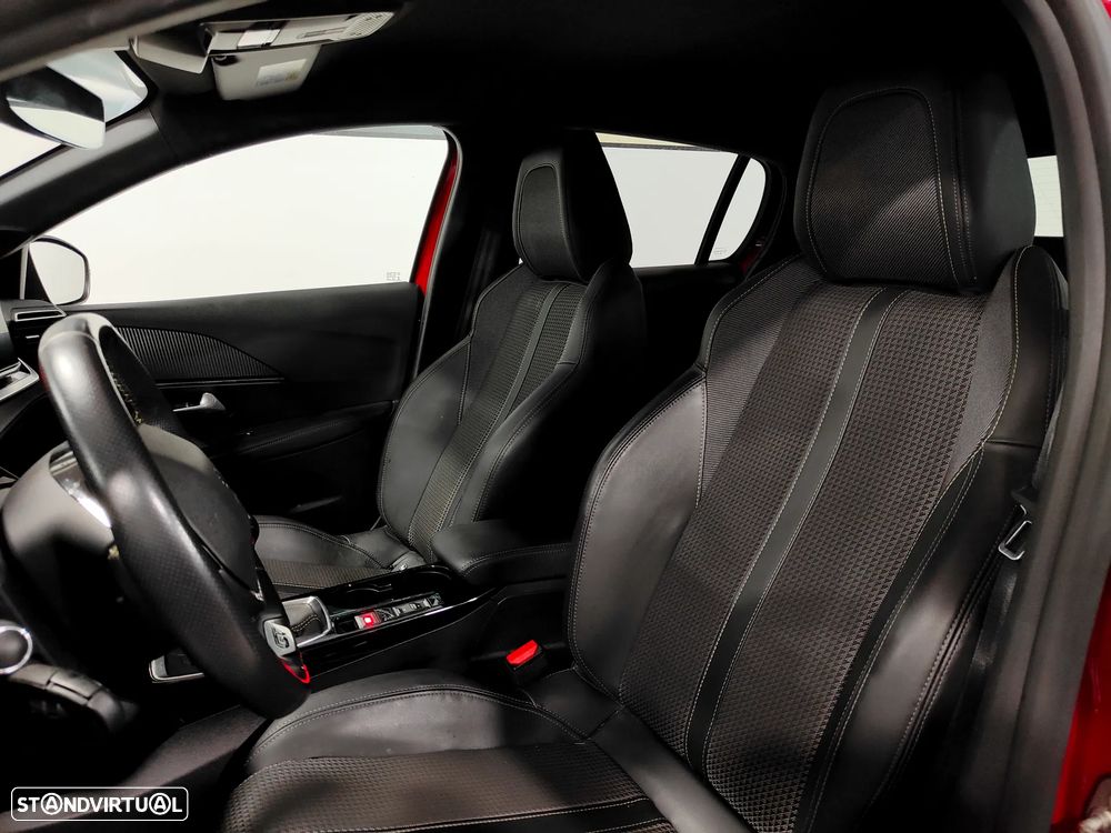 Peugeot 208 1.2 PureTech GT Line EAT8 - 29