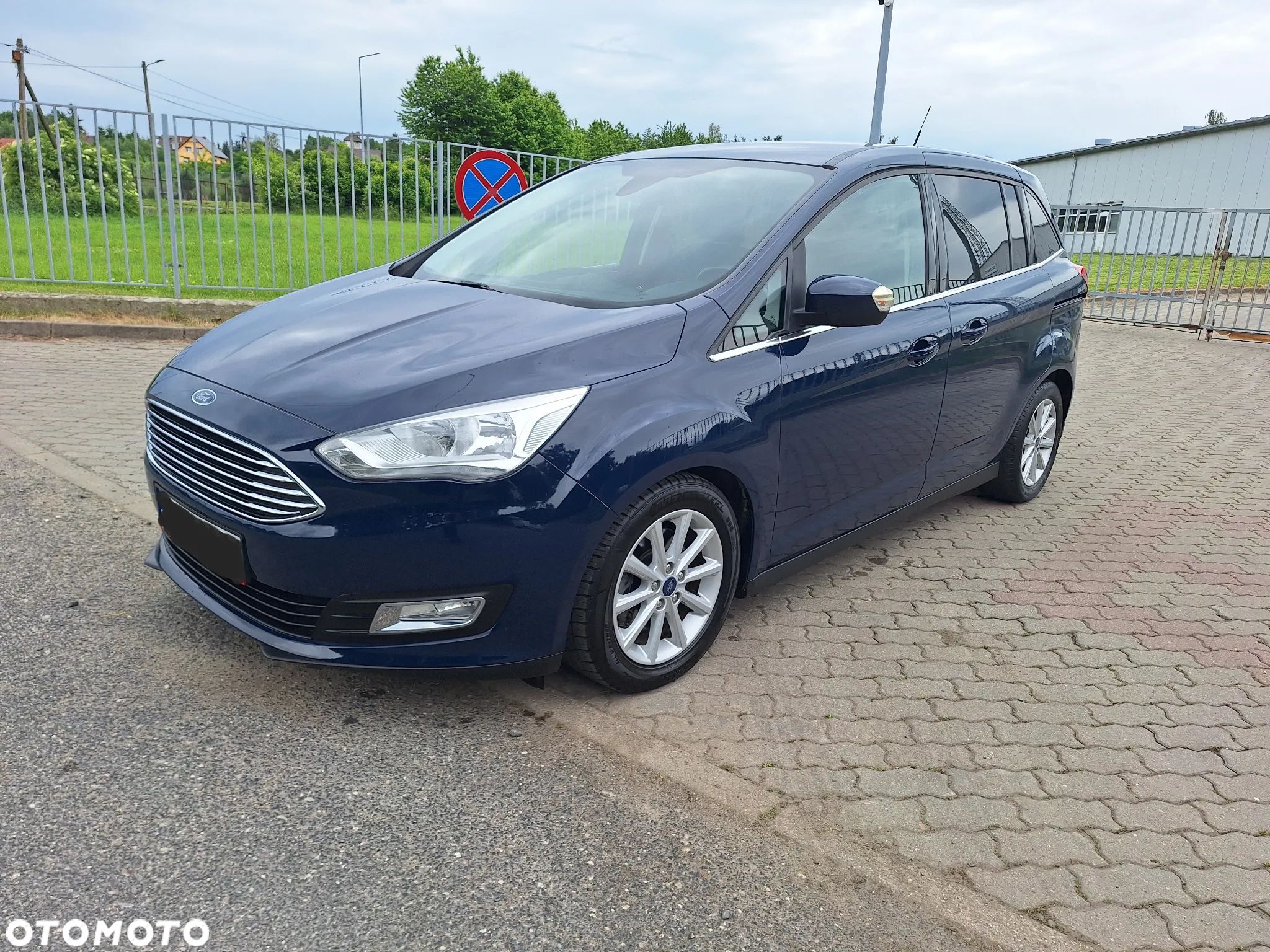 Ford Grand C-MAX - 1