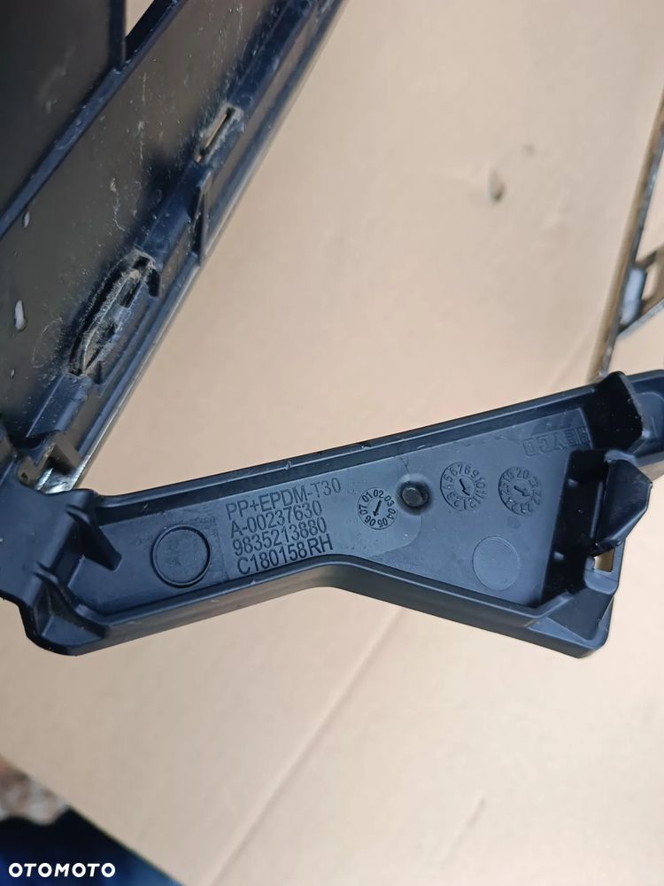 Chrom lampy nakładka na lampę prawa lewa Opel Mokka II 2  ramka 9835213980 - 10