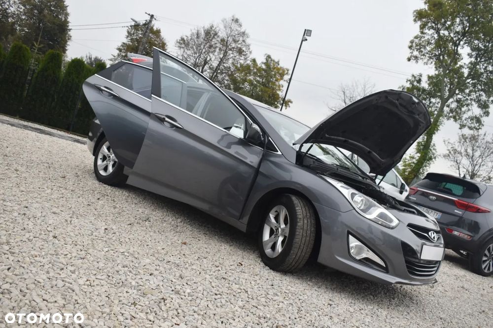 Hyundai i40 1.7 CRDi Comfort + - 16