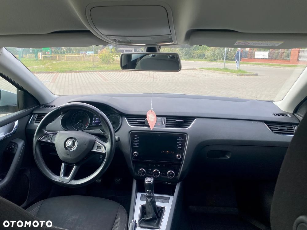 Skoda Octavia 1.6 TDI Ambition - 13