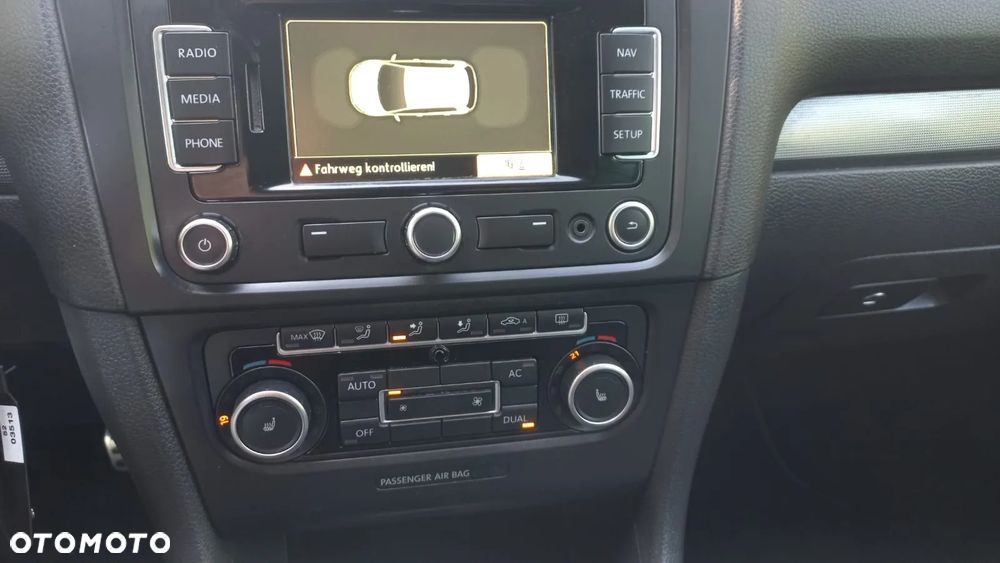 Volkswagen Golf 1.6 TDI DPF BlueMotion Technology Style - 17