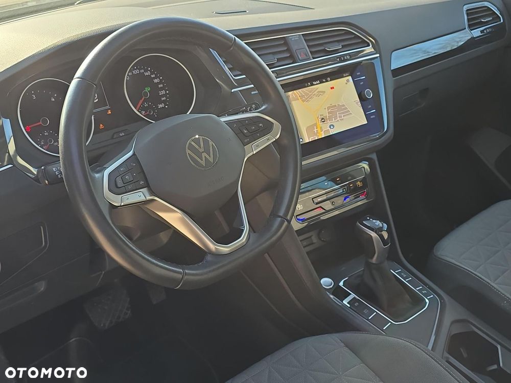 Volkswagen Tiguan - 17