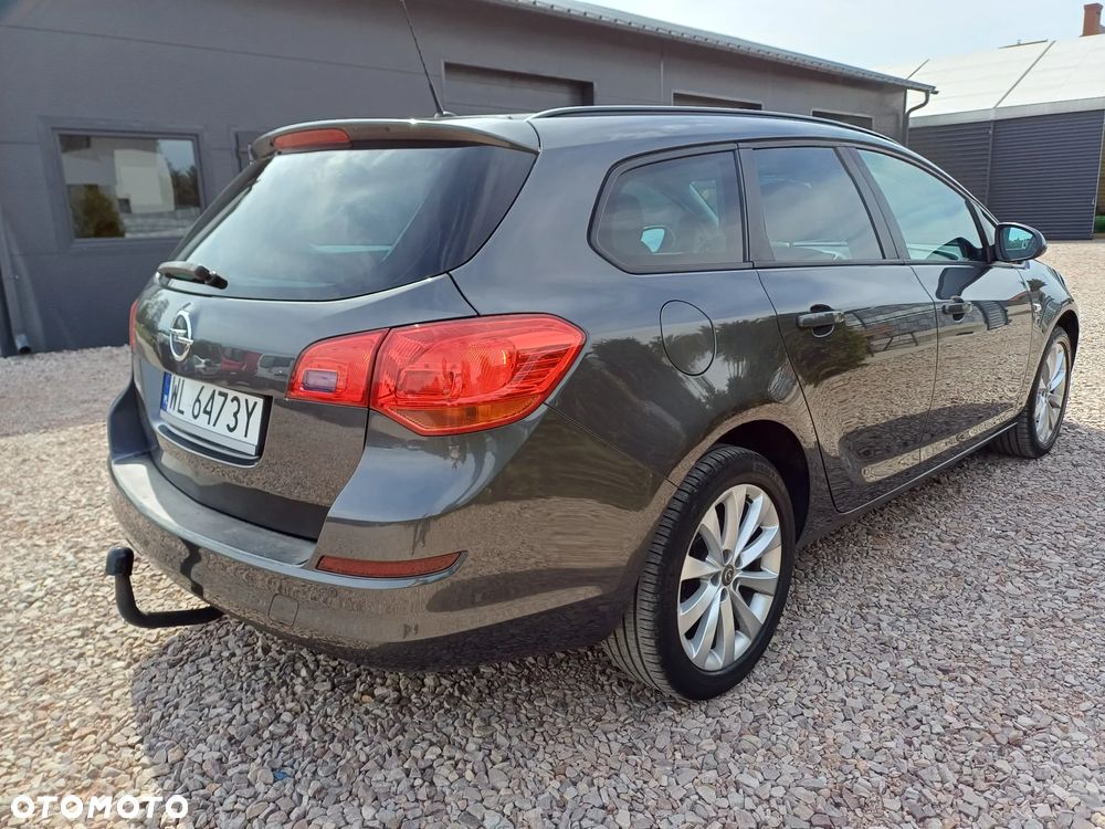 Opel Astra 1.4 Turbo 150 Jahre - 2
