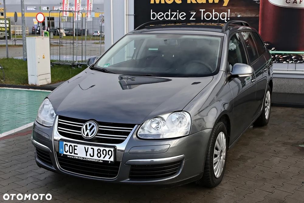 Volkswagen Golf - 10