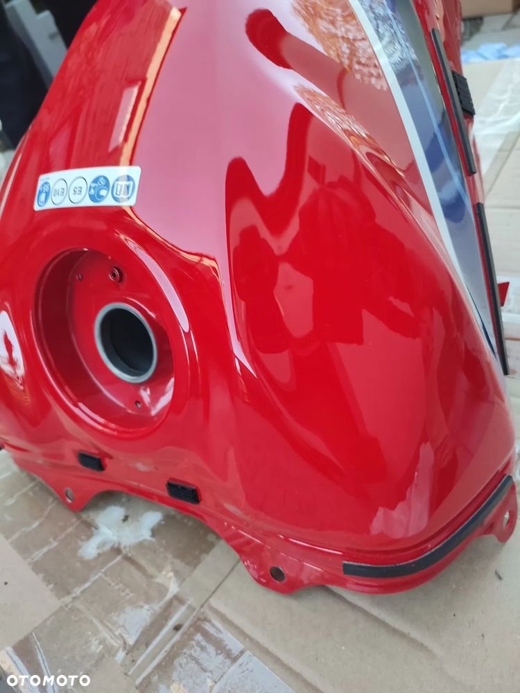 Bak, zbiornik paliwa Honda CBR 1000RR SC82 - 5