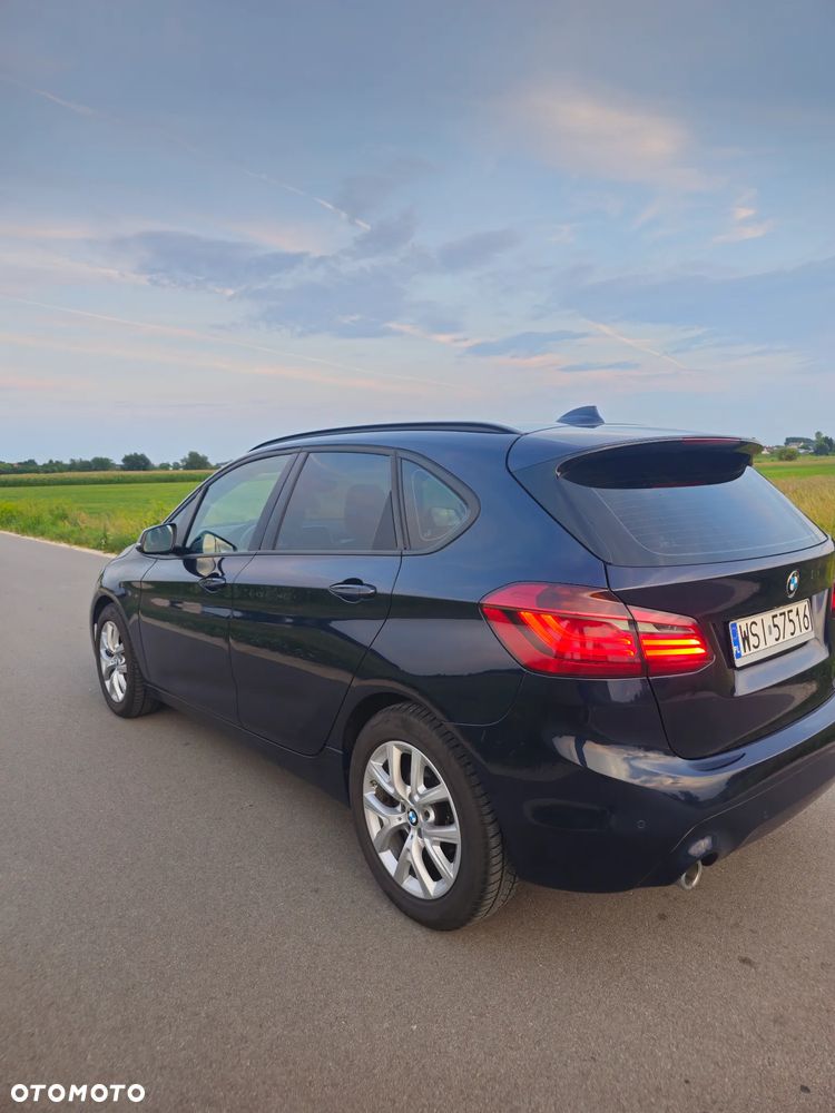 BMW Seria 2 218d - 6