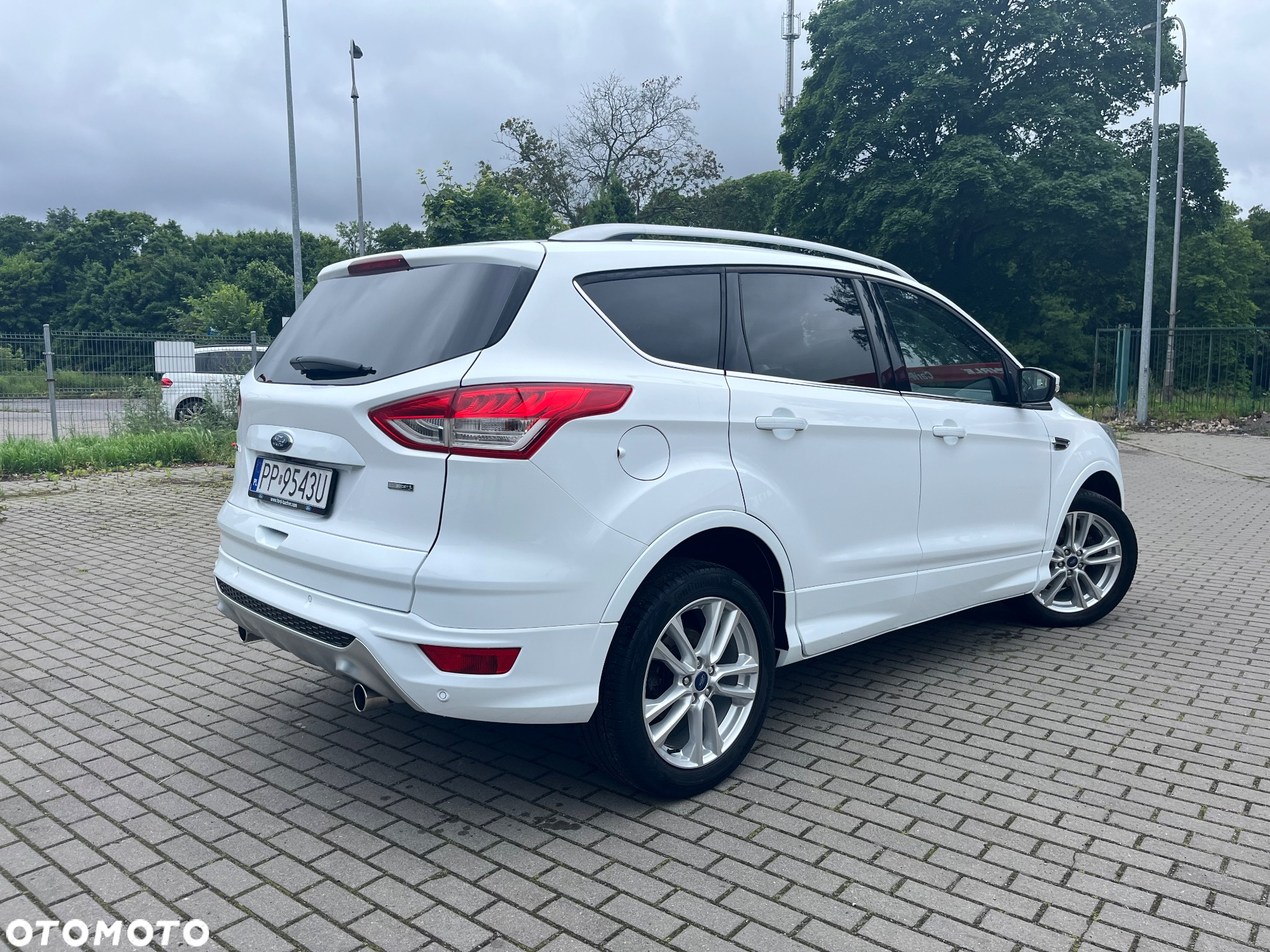 Ford Kuga 1.5 EcoBoost 2x4 Individual - 2