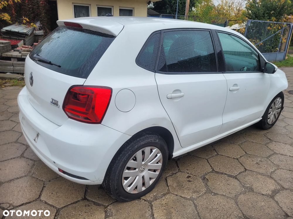 Volkswagen Polo 2015 photo 5