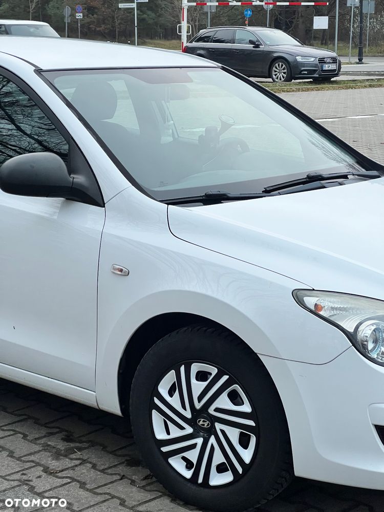 Hyundai i30 i30cw 1.4 Edition Plus - 1