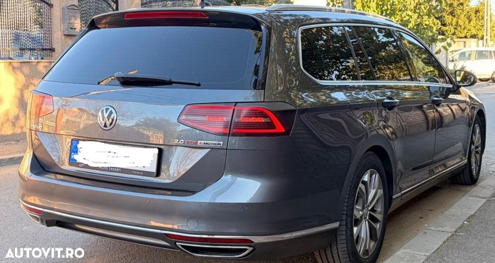 Volkswagen Passat - 3