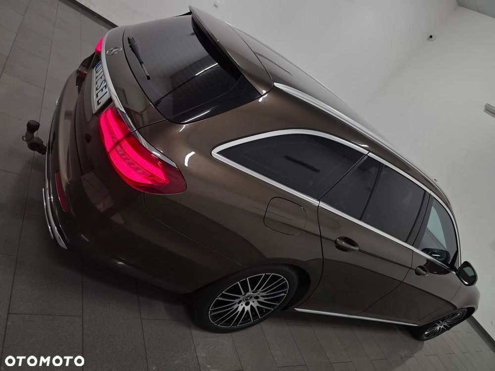 Mercedes-Benz Klasa E 220 d 9G-TRONIC AMG Line - 35