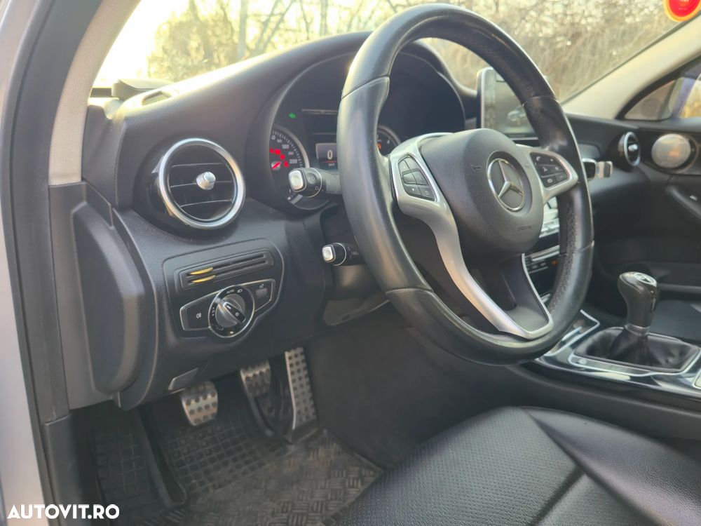 Mercedes-Benz C 200 d - 12
