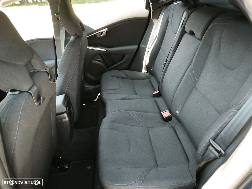 Volvo V40 2.0 D2 Kinetic - 15