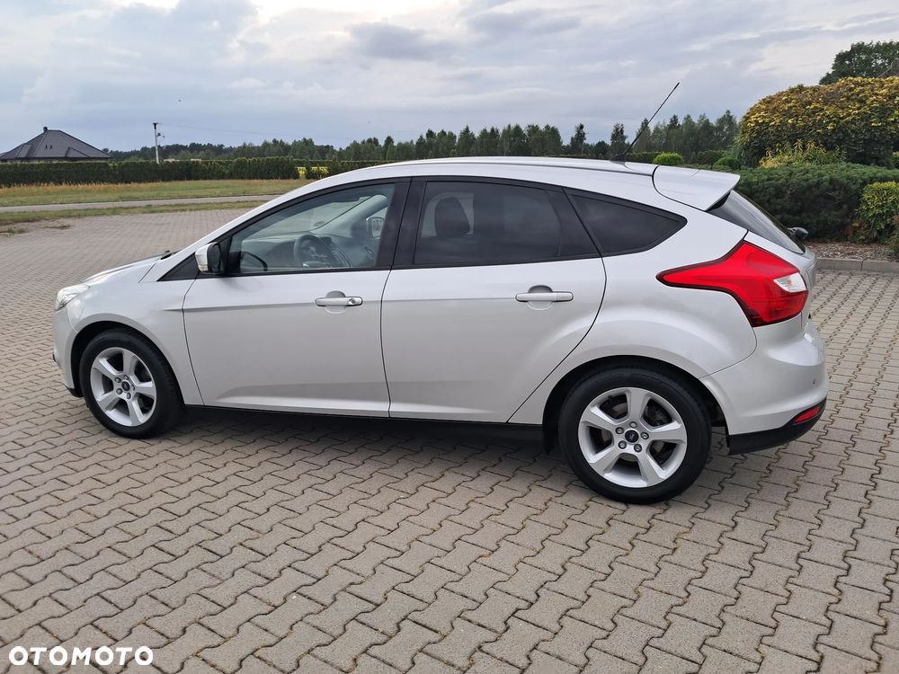 Ford Focus 1.6 Trend - 15