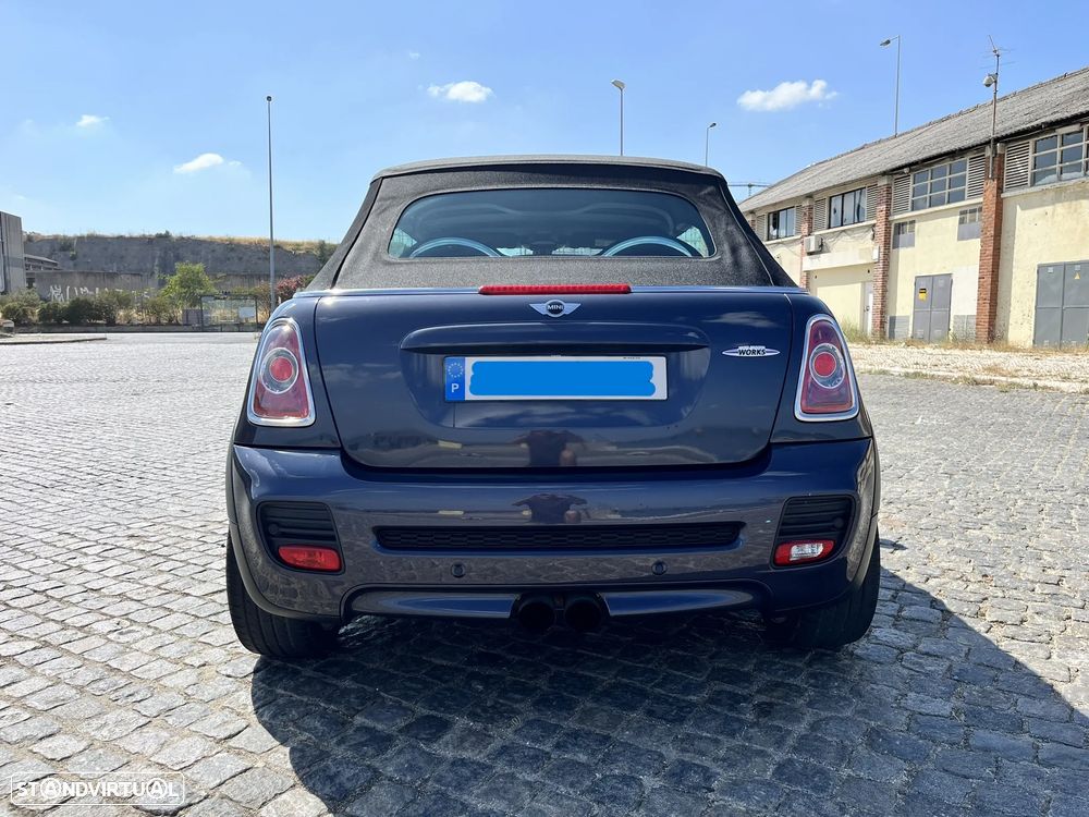 MINI Cabrio John Cooper Works - 4