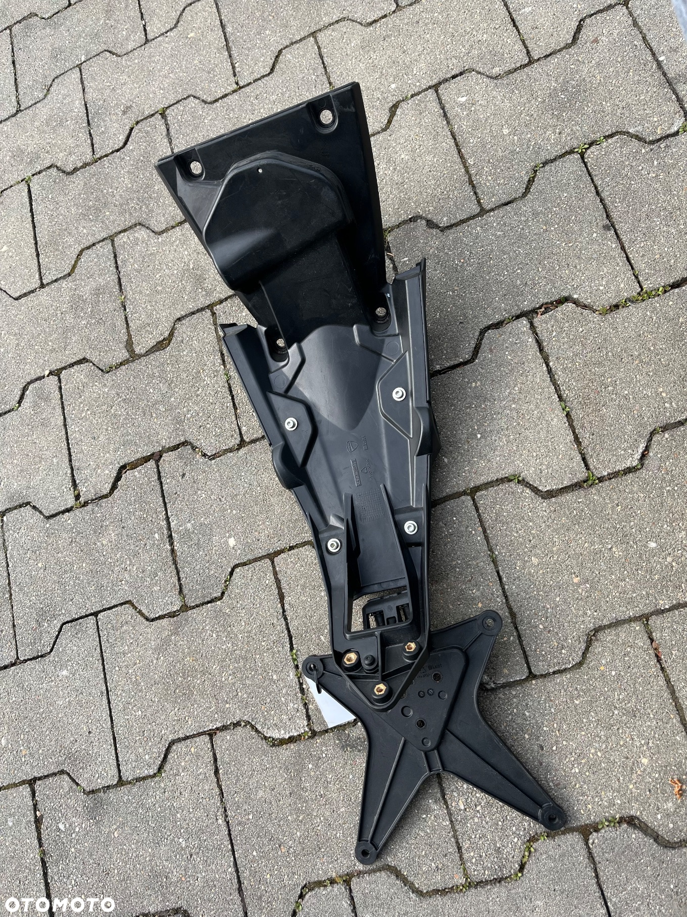 Nadkole ogon Ducati Monster błotnik mocowanie tablicy - 2