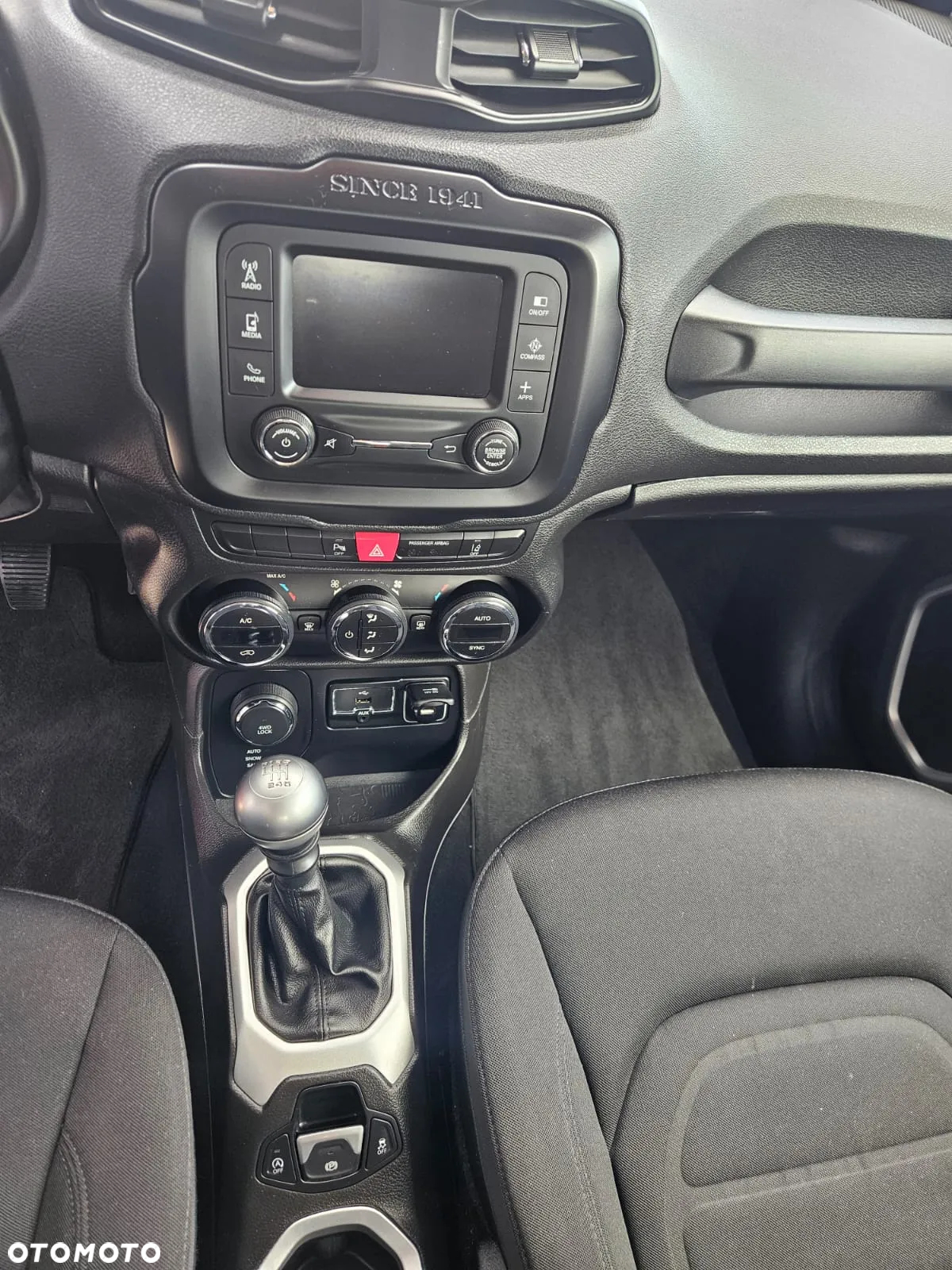 Jeep Renegade 2.0 MultiJet Limited 4WD S&S - 11