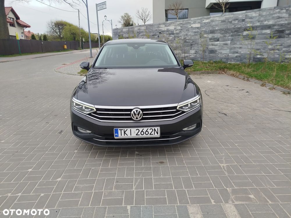 Volkswagen Passat 2.0 TSI Business DSG - 2
