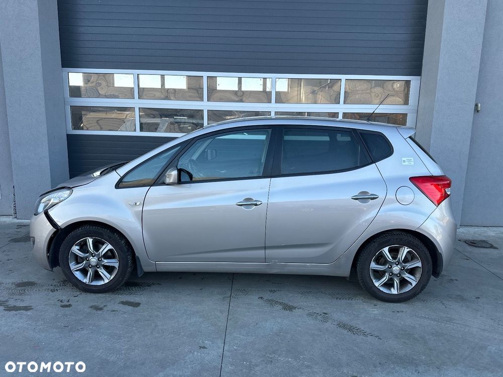 Hyundai Ix20 2016 photo 2