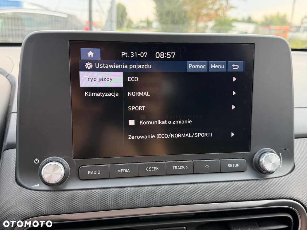 Hyundai Kona - 35