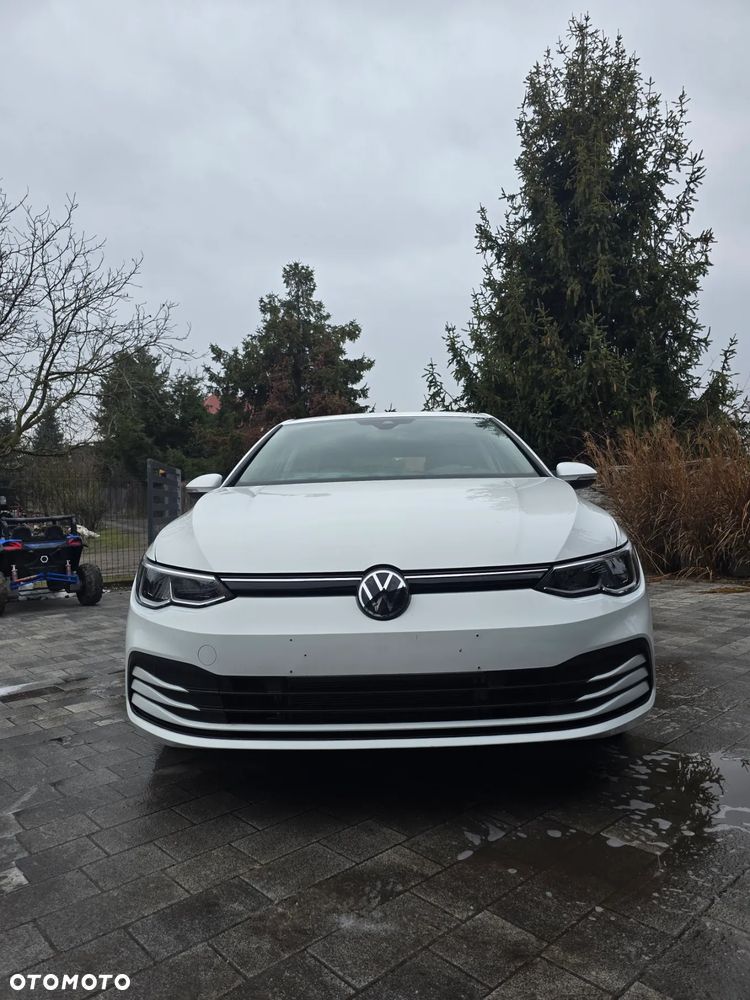 Volkswagen Golf 1.5 eTSI OPF DSG Active - 3