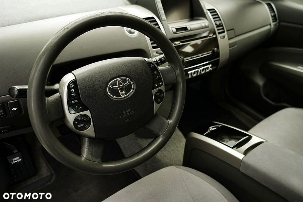Toyota Prius - 23