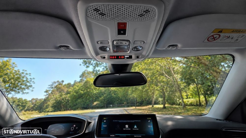 Peugeot e-208 50 kWh Allure - 13
