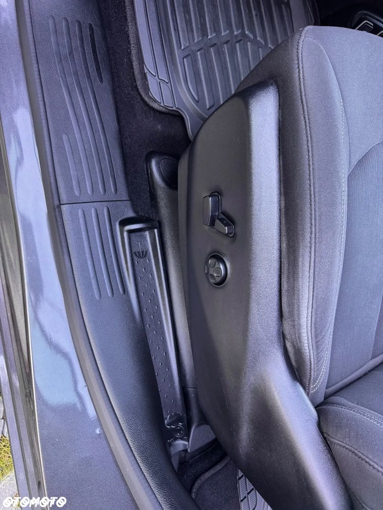 Chrysler Pacifica - 14