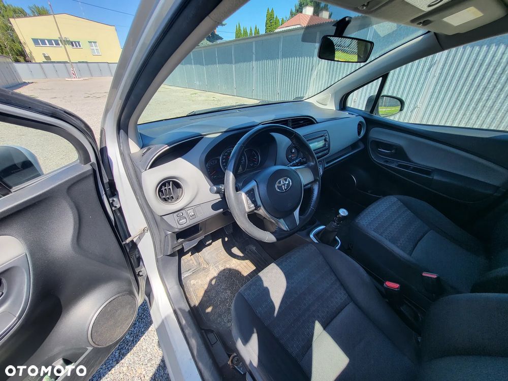 Toyota Yaris 1.33 Active - 4