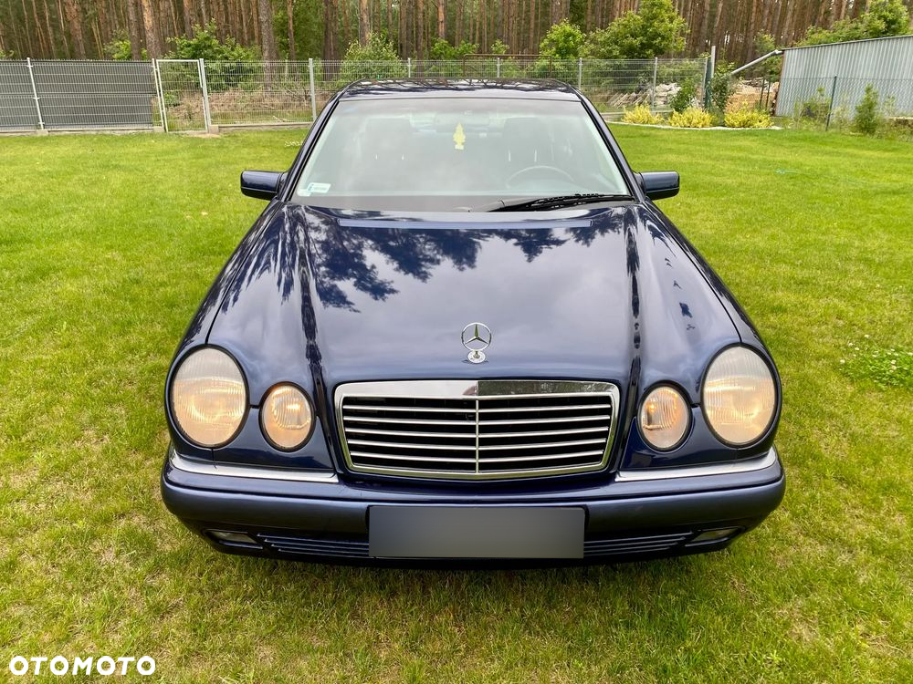 Mercedes-Benz Klasa E 320 Elegance - 17