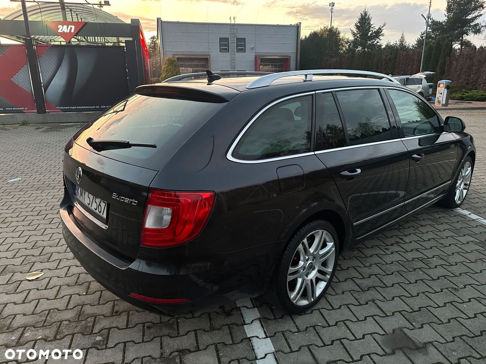 Skoda Superb 2.0 TDI PD Elegance - 4