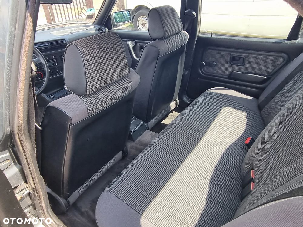 BMW Seria 3 - 16
