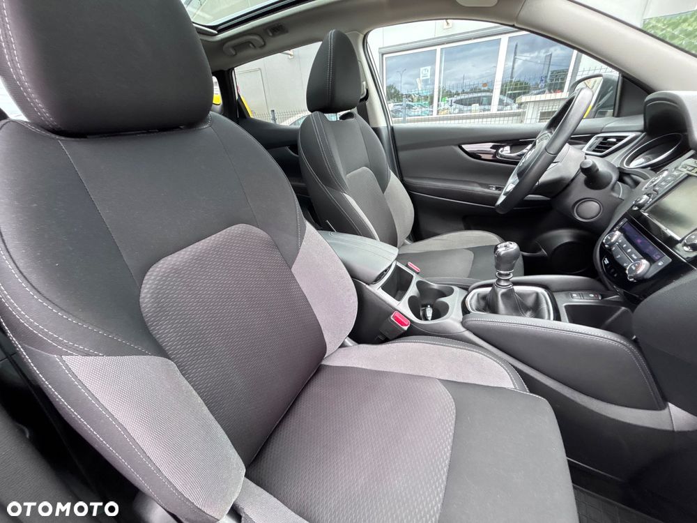 Nissan Qashqai 1.3 DIG-T N-Connecta - 20
