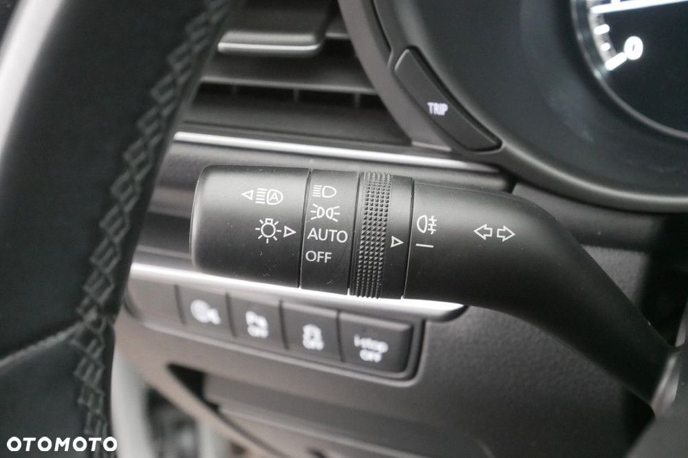 Mazda 3 2.0 mHEV Kai - 25