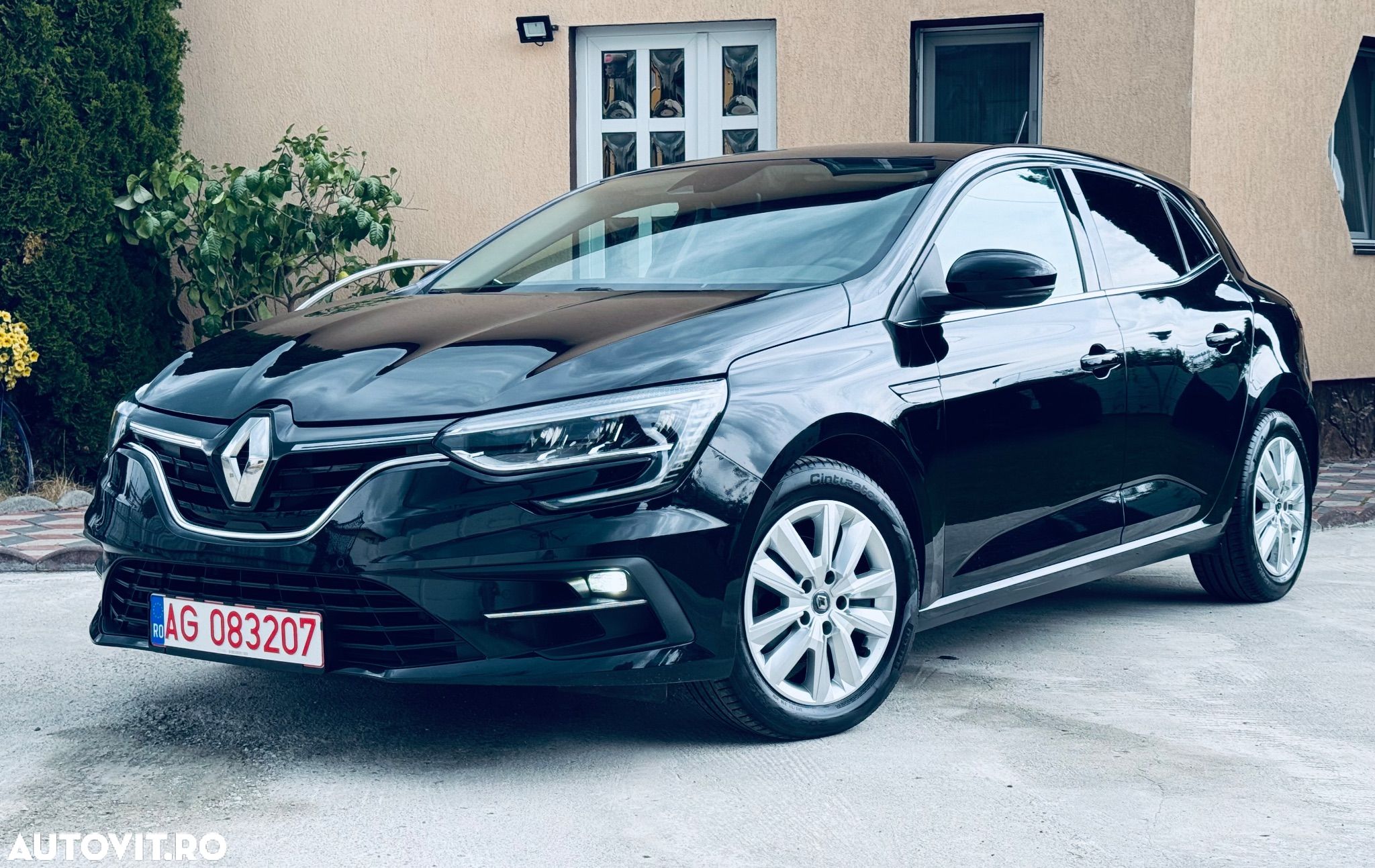 Renault Megane Blue dCi 116 Intens - 1