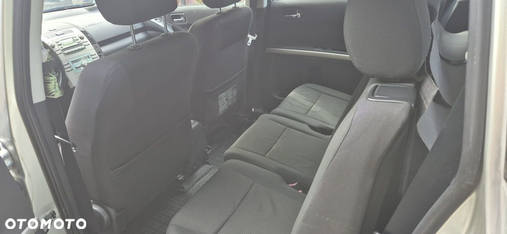 Toyota Corolla Verso - 6