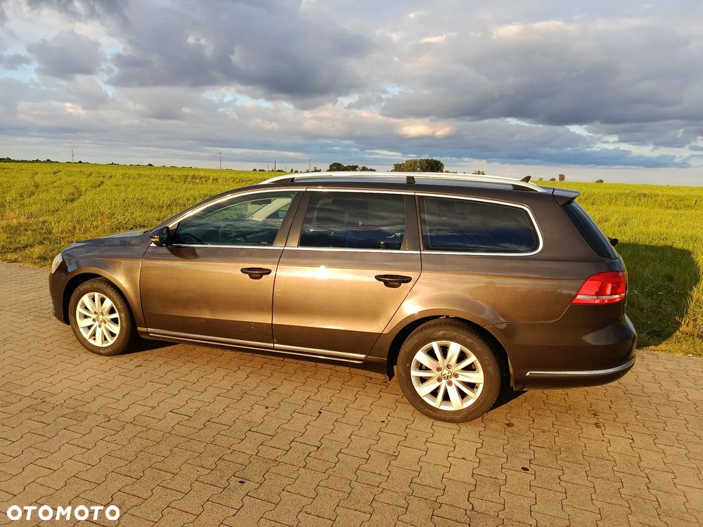 Volkswagen Passat 1.6 TDI Comfortline - 3
