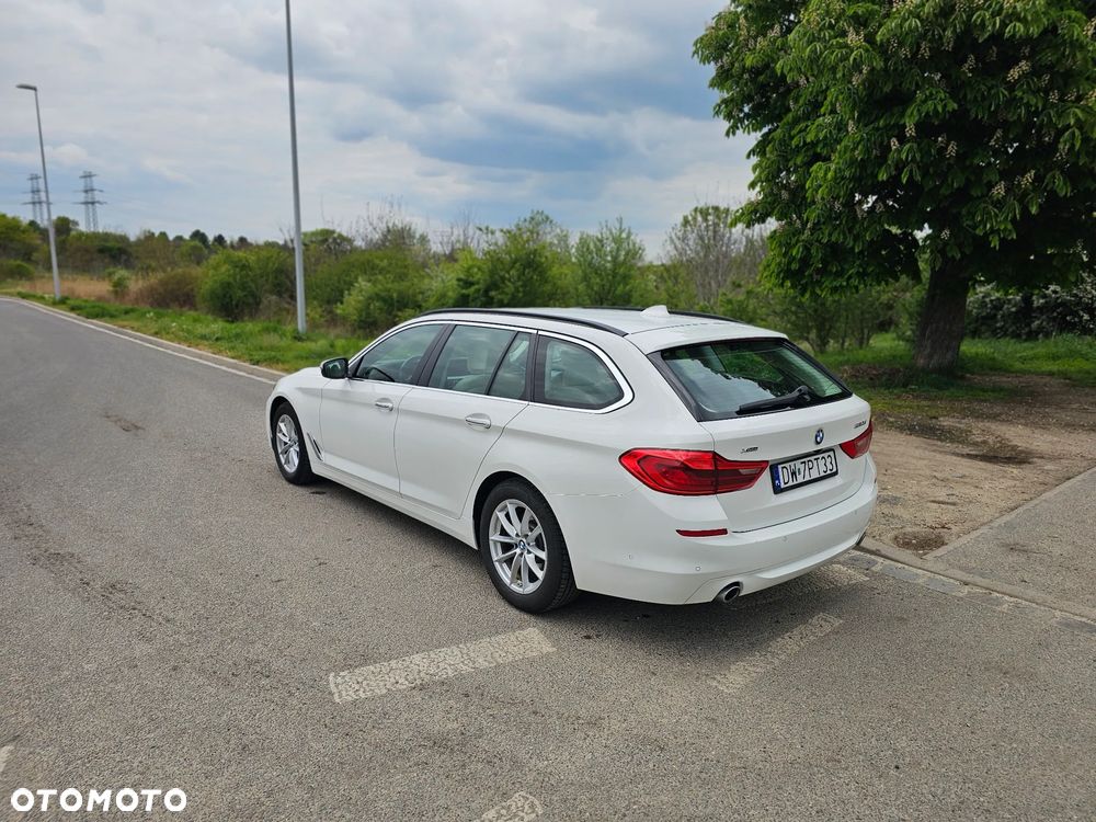BMW Seria 5 520d xDrive Luxury Line sport - 5