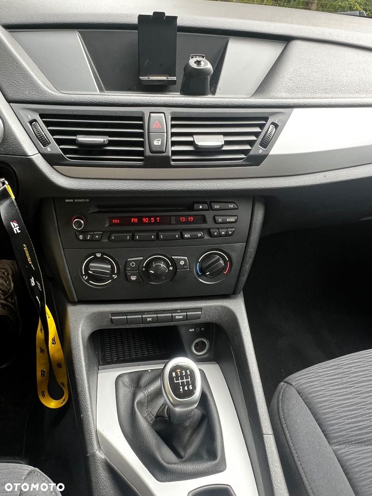 BMW X1 sDrive18d - 12