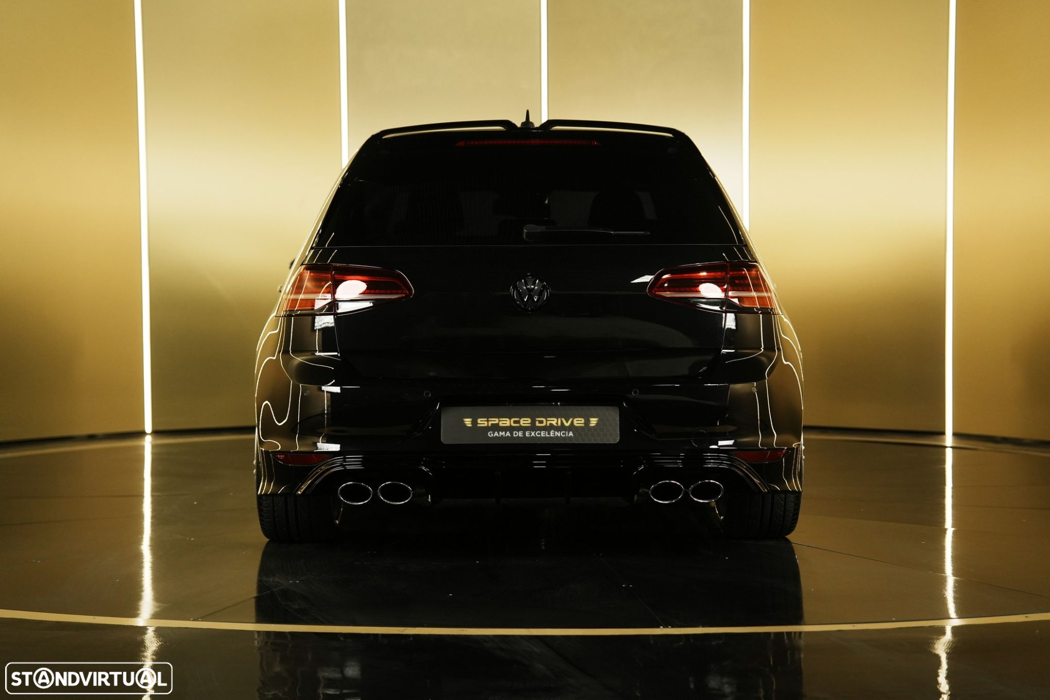 VW Golf 2.0 TSi R DSG - 13